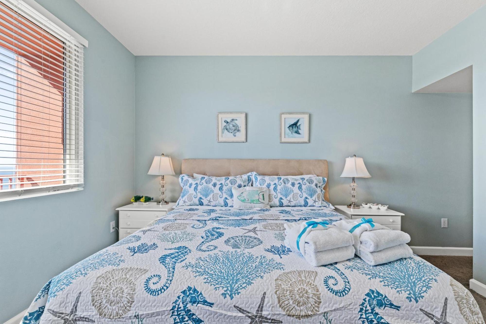 Penthouse With Beautiful Beach Views! 1 Bedroom, 2 Bathroom Penthouse! Panama City Beach Exterior foto